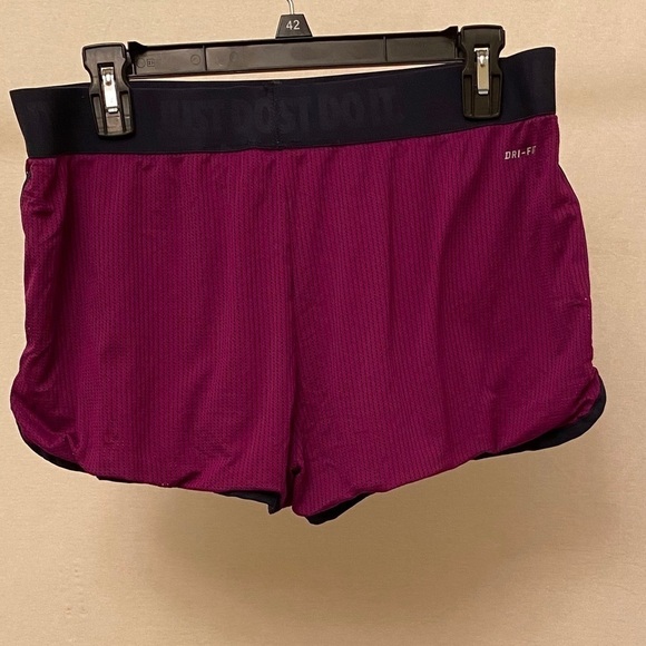 NIKE DRI-FIT Shorts Tennis Running Exercise Active - Picture 2 of 7